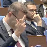 Ексклузивно и САМО в BNEWS! “Уолстрийт джърнъл” гърми: Хомо банда оправя “ЛУКОЙЛ”!!! 18+