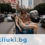 Израелски войник удря с чук статуя на Христос в Южен Ливан, армията обеща наказания (видео)