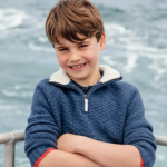 Принц Луи празнува осмия си рожден (Вижте колко порасна най-малкия кралски наследник – Снимка)