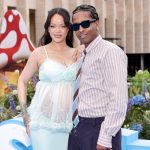 Риана разтърси интернет със секси снимки по бельо