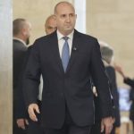 Новият кабинет: Президентска рокада и „чистка“ на министри до петък