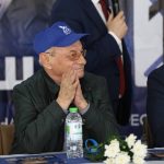 Ахмед Доган живее под наем в София