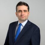 Божидар Божанов: Борисов и Пеевски по различни начини опитват да се предложат и полегнат на новата власт