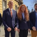 Лидер на ПП избяга, избра друга партия