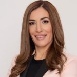 Николина Ангелкова строи 2 палата за милиони в „Бояна“