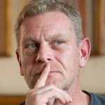Железният Вергов: Играл на сцена с две счупени ръце и коляно „на салата“