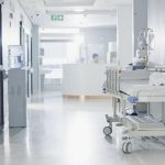 Не само частните болници, а и търговците на лекарства и медицински консумативи да правят обществени поръчки