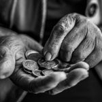 Драма с пенсиите на 810 000 българи