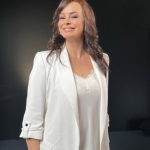 Мариана Векилска неузнаваема (Водещата отслабна за сватбата на щерка си – СНИМКА)