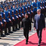 Le Monde: Зеленски дойде в Сърбия за 2 милиона евро!