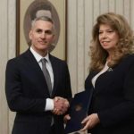 Бюлетина №25 се падна на Йотова за изборите на 25 октомври, Гюров тръгва с №4