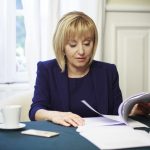Мая Манолова оглави Комисията за защита на потребителите