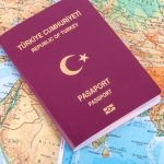 Пътуващите турци масово опаковат паспортите си в алуминиево фолио заради страх от кражба на лични данни