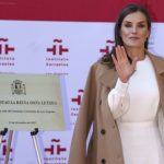 Кралица Летисия падна от лодка по време на официална кралска визита (видео)