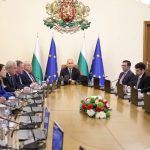 Румен Радев: Цените на тока и парното за хората няма да се увеличат тази зима!
